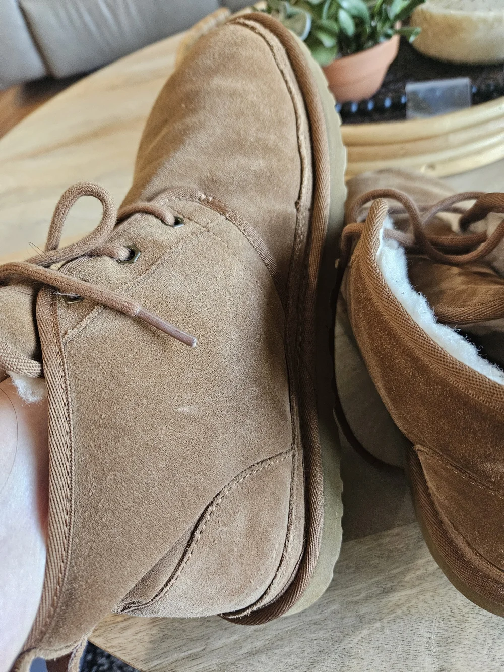 UGG Men’s Chestnut Suede Chukka Boots- Men Size 9/women 11